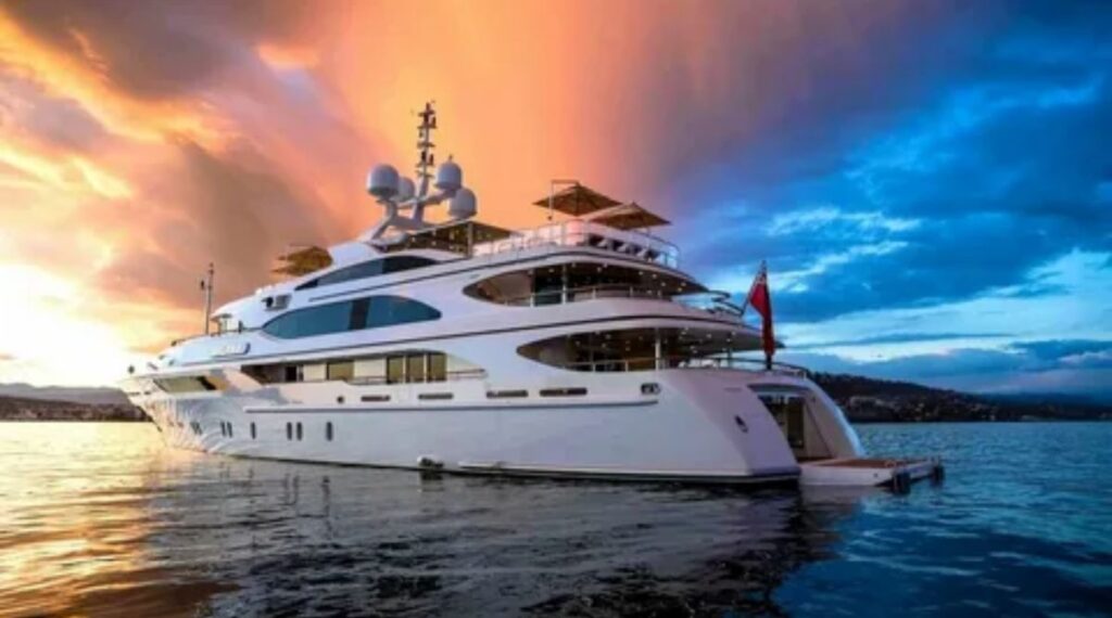 A 50 Feet Long Yacht