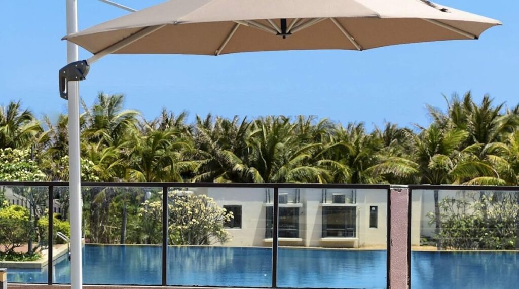 Patio Umbrellas of 10 feet in diameter